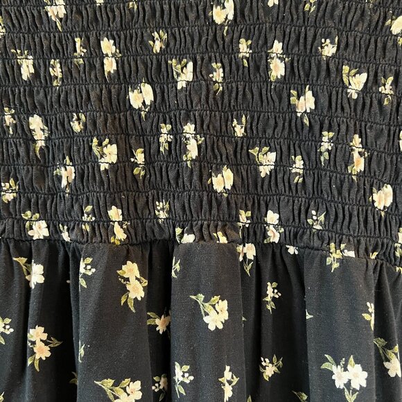 American Eagle Dark Grey Black with Floral Smocked Peplum Long Sleeve - Size M - Picture 6 of 8